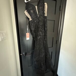 Elegant Black Sequin Prom Dress